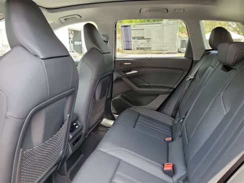 New 2025 Audi Q6 e-tron Premium Plus image 20