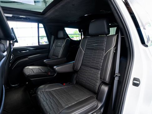 Used 2023 Cadillac Escalade V AWD/4WD image 48