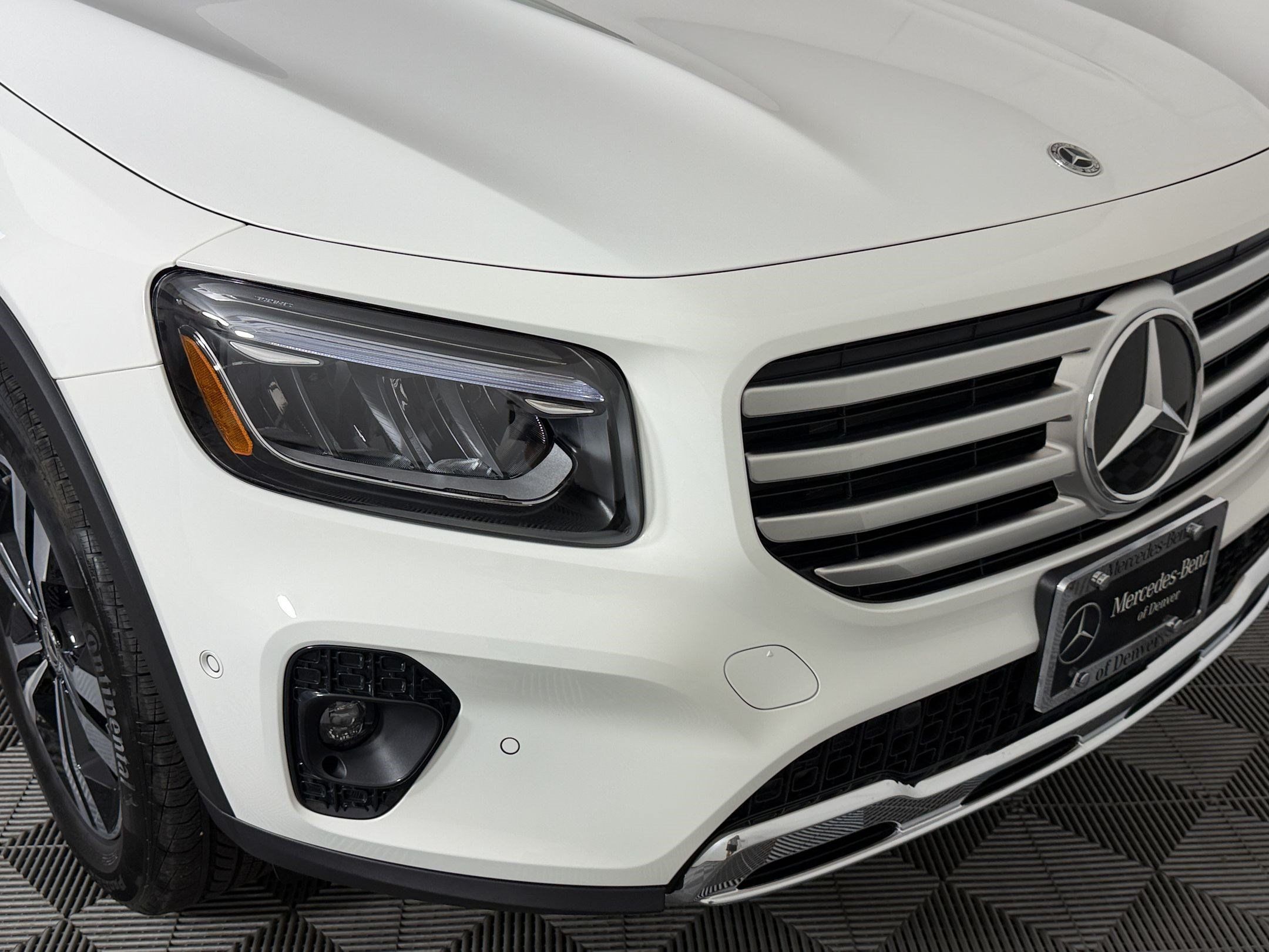 Used 2025 Mercedes-Benz GLB 250 4MATIC image 12