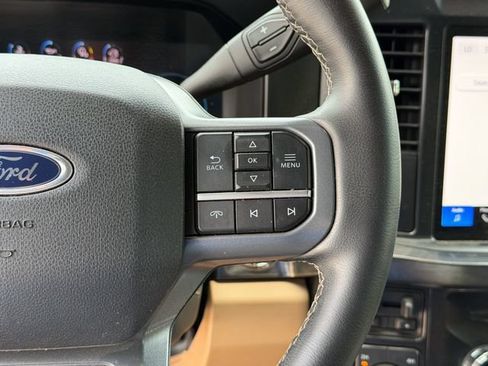 Used 2023 Ford F350 Platinum w/ FX4 Off-Road Package AWD/4WD image 12