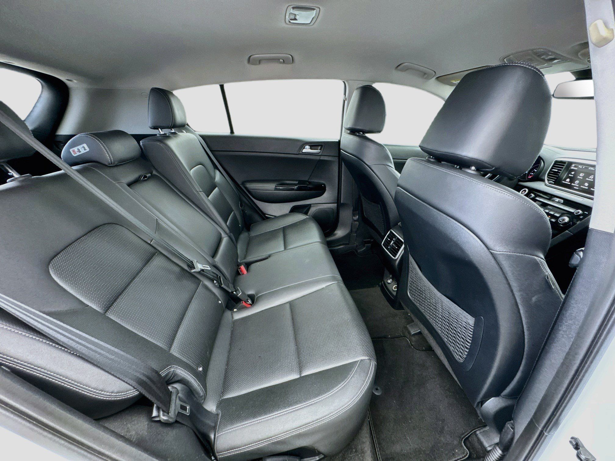 Used 2020 Kia Sportage EX w/ Paint Protection Package FWD image 18