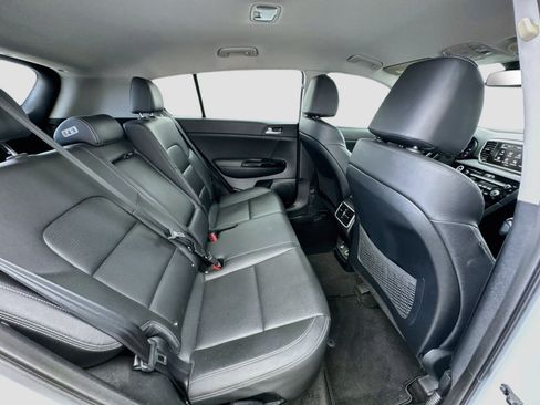 Used 2020 Kia Sportage EX w/ Paint Protection Package FWD image 18