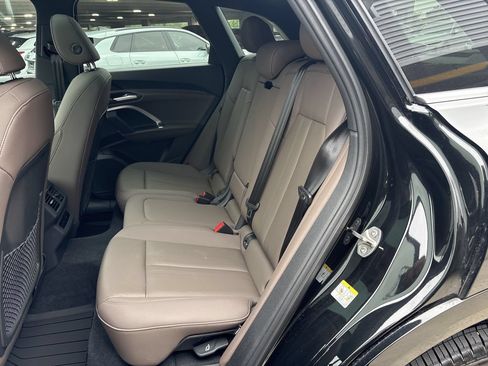 Certified 2025 Audi Q5 Premium w/ Convenience Package AWD/4WD image 14