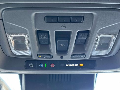 Certified 2023 GMC Sierra 1500 Denali w/ Technology Package image 32