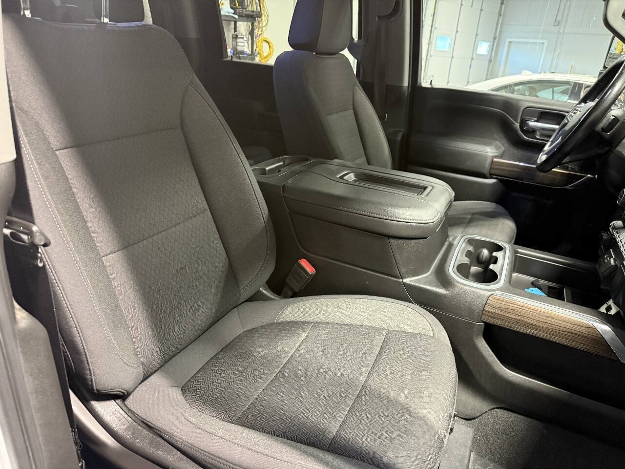 Used 2020 Chevrolet Silverado 2500 LT w/ Convenience Package AWD/4WD image 15