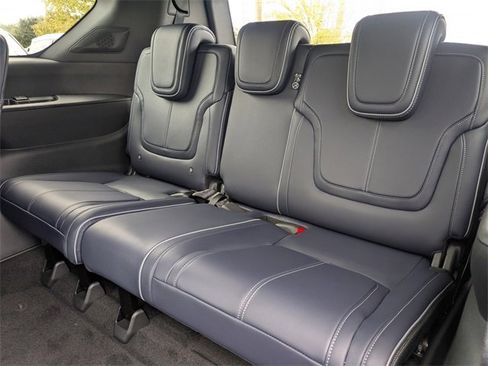 New 2026 INFINITI QX80 4WD w/ Sport Exterior Package image 13