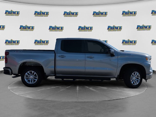 Used 2025 Chevrolet Silverado 1500 RST AWD/4WD image 4