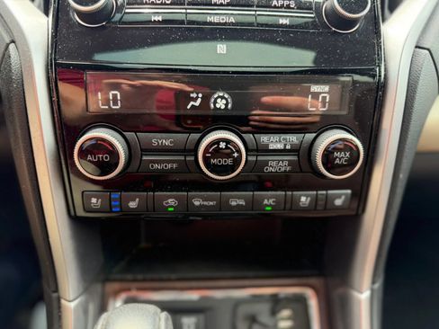 Used 2020 Subaru Ascent Touring w/ Popular Package #3 AWD/4WD image 15