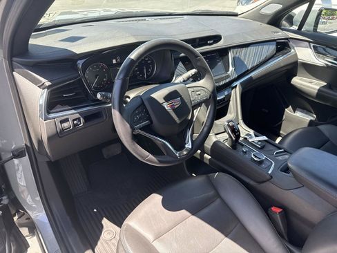 Used 2024 Cadillac XT6 Premium Luxury AWD/4WD image 15