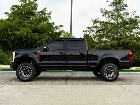Used 2023 Ford F250 Lariat w/ Lariat Ultimate Package AWD/4WD image 4