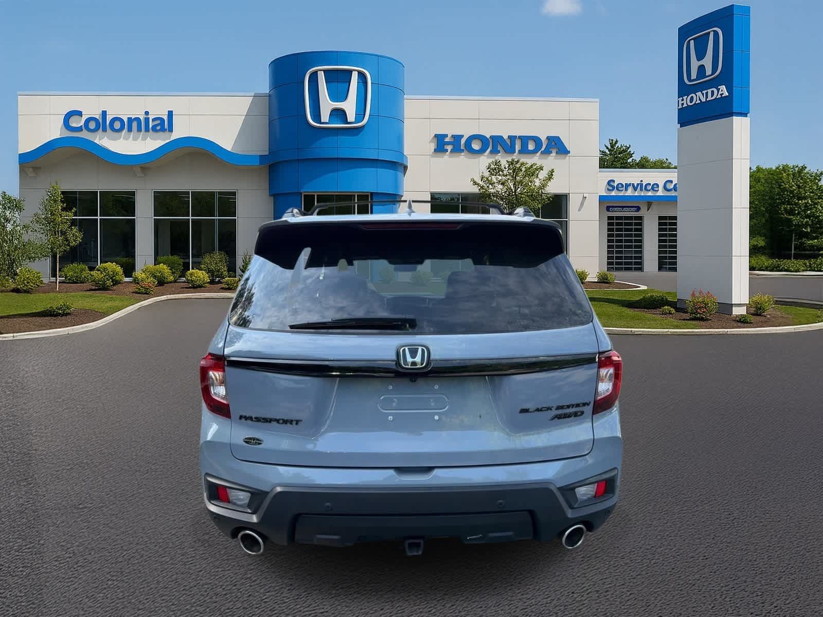 Used 2025 Honda Passport Black Edition image 5