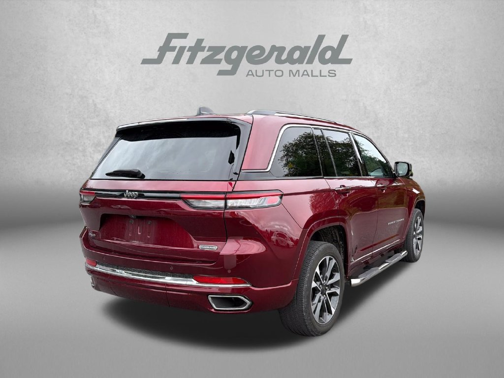 Used 2023 Jeep Grand Cherokee Overland AWD/4WD image 8