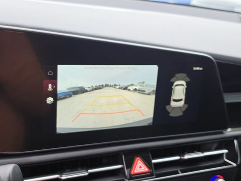 New 2026 Kia Niro SX Touring FWD image 26