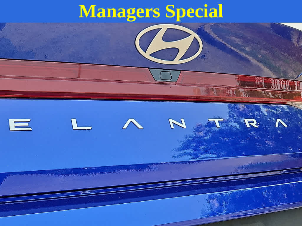 Used 2024 Hyundai Elantra SEL FWD image 32
