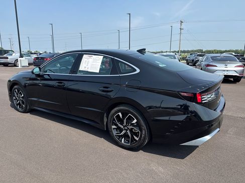 Used 2024 Hyundai Sonata SEL FWD image 3