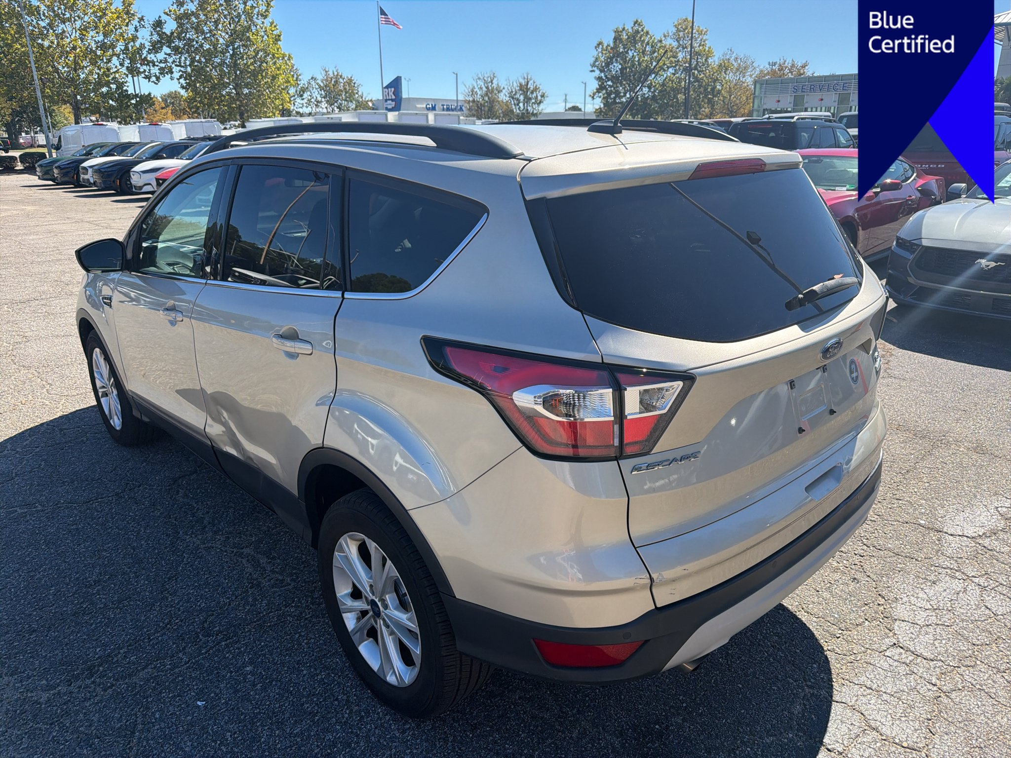 Used 2017 Ford Escape SE w/ Equipment Group 201A AWD/4WD image 7