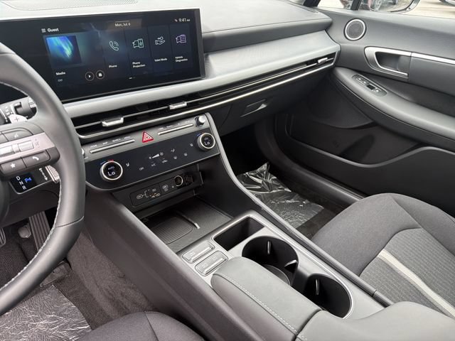 New 2026 Hyundai Sonata SEL FWD image 29