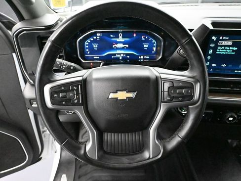 Used 2024 Chevrolet Silverado 3500 LT image 27