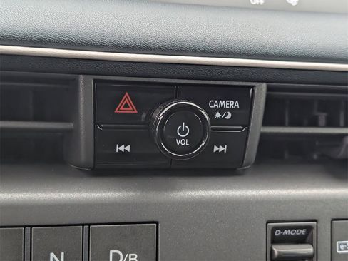 New 2026 Nissan Leaf image 15