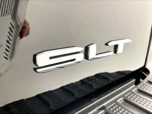 New 2026 GMC Sierra 1500 SLT w/ SLT Premium Package image 17