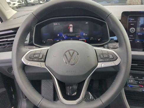 New 2026 Volkswagen Jetta SE FWD image 29