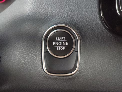 Used 2025 Mercedes-Benz Sprinter 2500 image 15