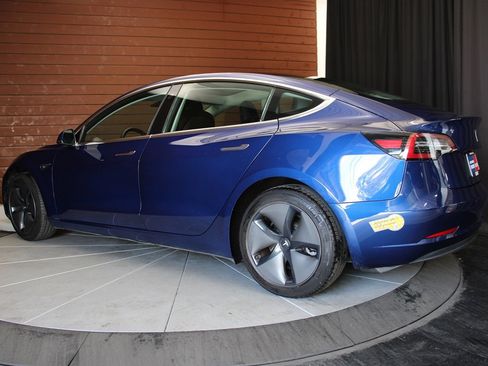 Used 2020 Tesla Model 3 Standard Range Plus image 7
