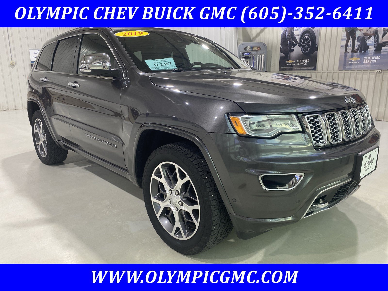 Used 2019 Jeep Grand Cherokee Overland AWD/4WD image 1