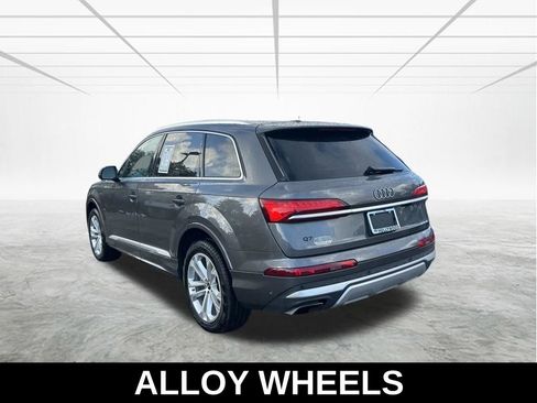 Used 2025 Audi Q7 3.0T Premium Plus image 7