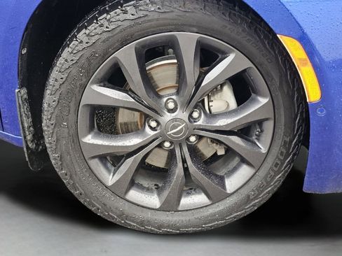 Used 2019 Chrysler Pacifica Limited FWD image 17
