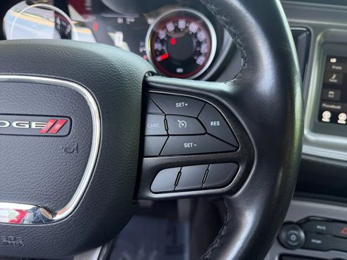 Used 2023 Dodge Challenger SXT RWD image 22