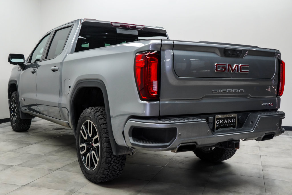 Used 2023 GMC Sierra 1500 AT4 w/ Technology Package AWD/4WD image 12