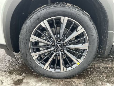 New 2026 Nissan Pathfinder Platinum w/ Cargo Package image 9