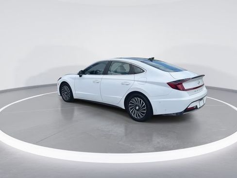 Certified 2023 Hyundai Sonata Limited w/ Cargo Package FWD image 6