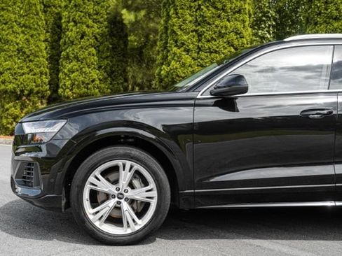 Used 2023 Audi Q8 Premium Plus w/ Premium Plus Package AWD/4WD image 10
