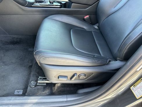 Used 2025 Kia Sportage EX FWD image 22