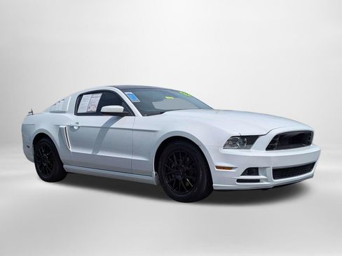 Used 2014 Ford Mustang Coupe w/ Equipment Group 102A RWD image 2