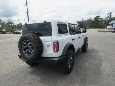 New 2025 Ford Bronco Badlands image 5
