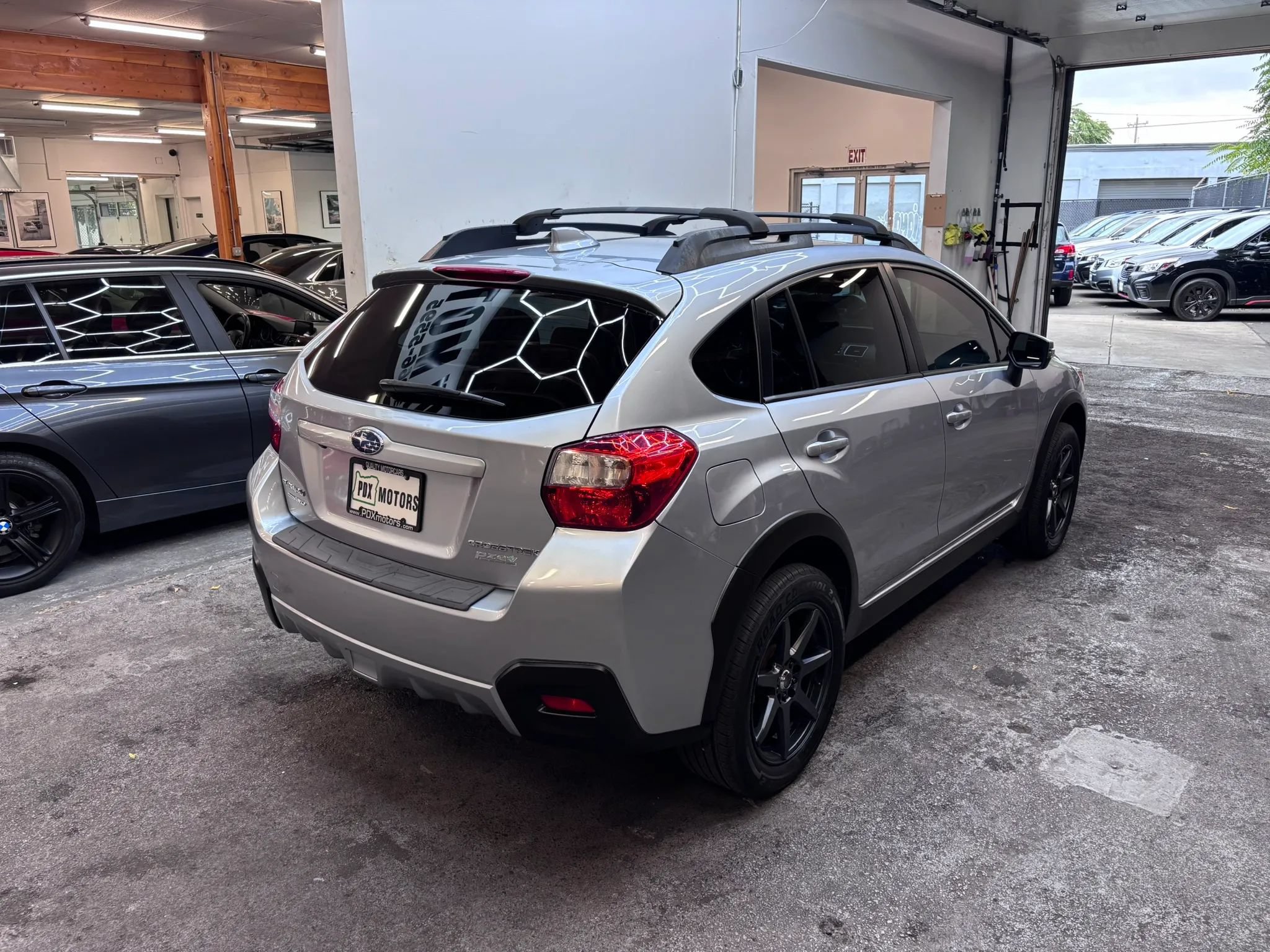 Used 2017 Subaru Crosstrek 2.0i Limited AWD/4WD image 5