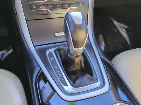 Used 2015 Ford Edge SEL w/ Equipment Group 201A image 25