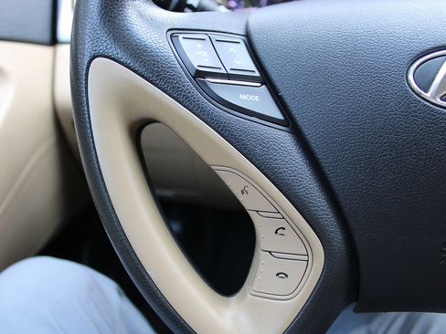 Used 2014 Hyundai Sonata GLS FWD image 9