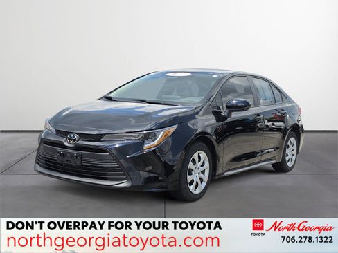 Certified 2024 Toyota Corolla LE FWD image 1