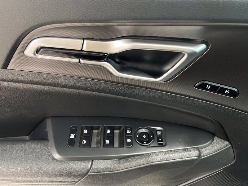 New 2026 Kia Sportage SX FWD image 21