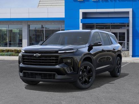 New 2027 Chevrolet Traverse LT w/ Midnight/Sport Edition FWD image 30