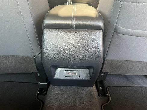 Used 2025 Nissan Altima 2.5 SV image 30