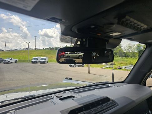 New 2025 Ford Bronco Badlands image 35