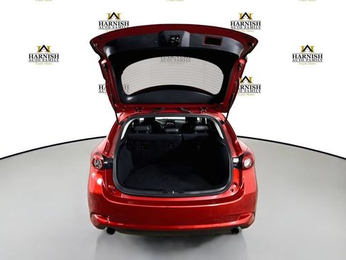 Used 2017 MAZDA MAZDA3 Grand Touring w/ Premium Equipment Package FWD image 30
