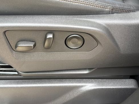 Used 2025 GMC Sierra 1500 AT4 w/ AT4 Premium Package image 18