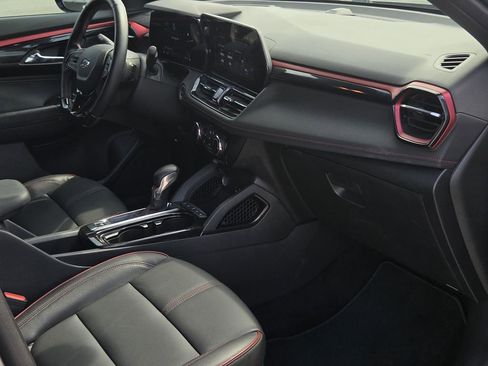 Certified 2024 Chevrolet TrailBlazer RS FWD image 9