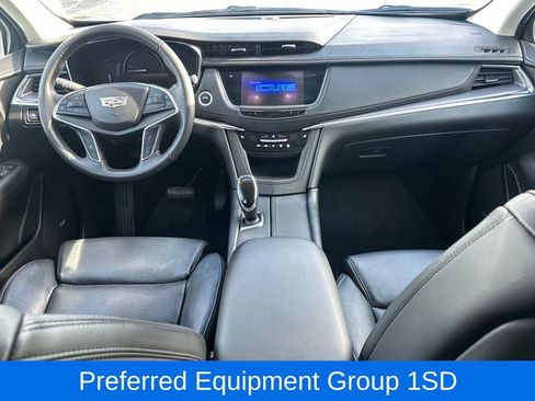 Used 2017 Cadillac XT5 Luxury image 16